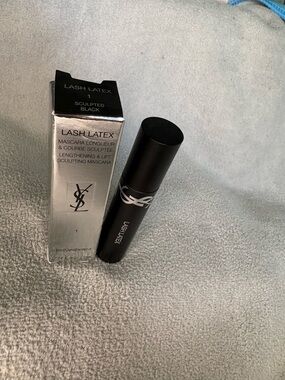 Yves Saint Laurent Lash Latex Sculpting Mascara shade Sculpted Black New in Box